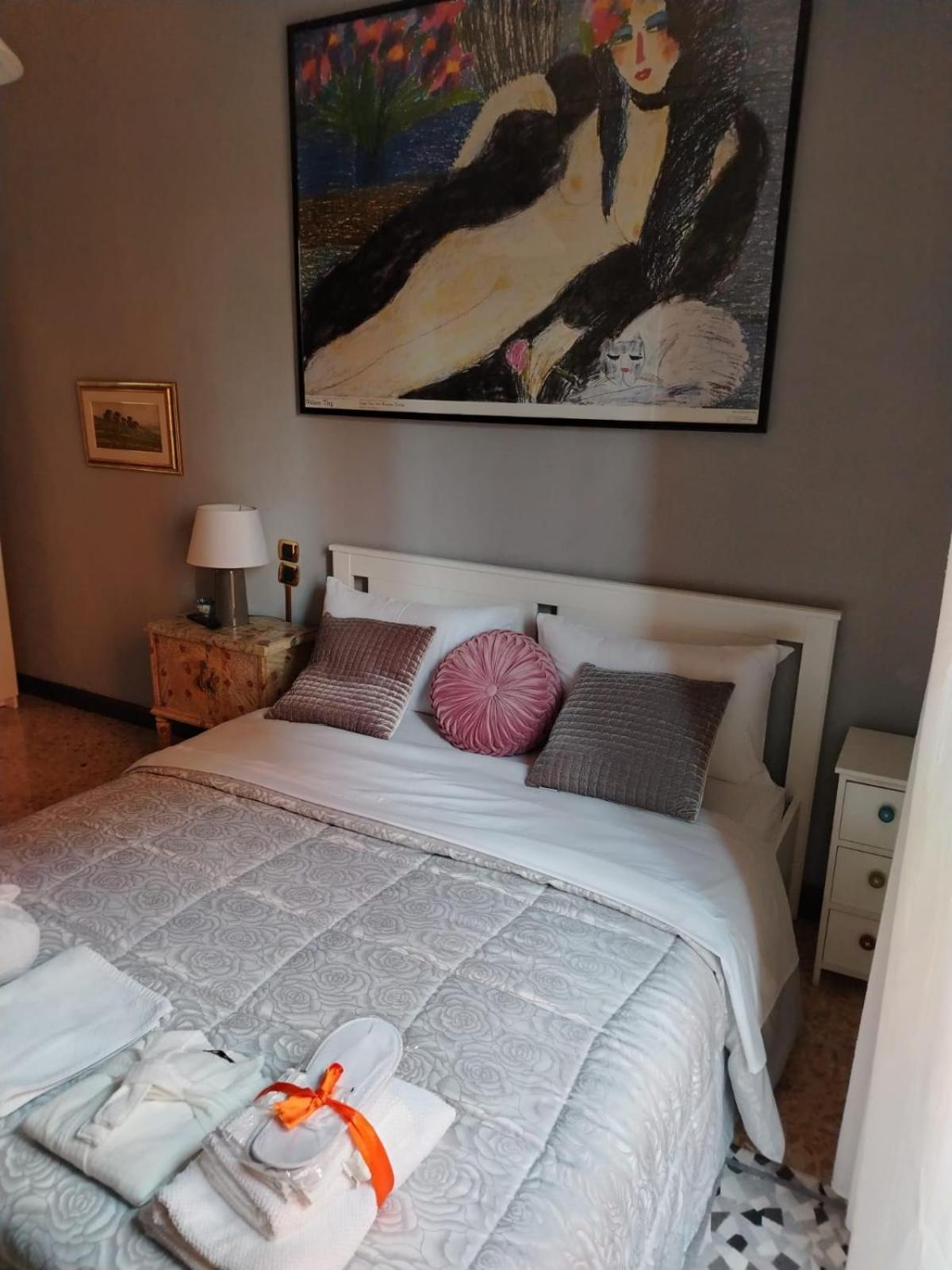 B&B Califano- 2 Leoni Verona Eksteriør bilde