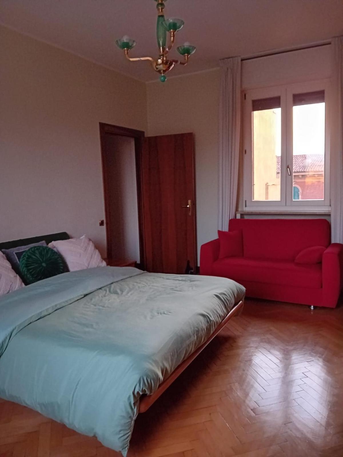 B&B Califano- 2 Leoni Verona Eksteriør bilde