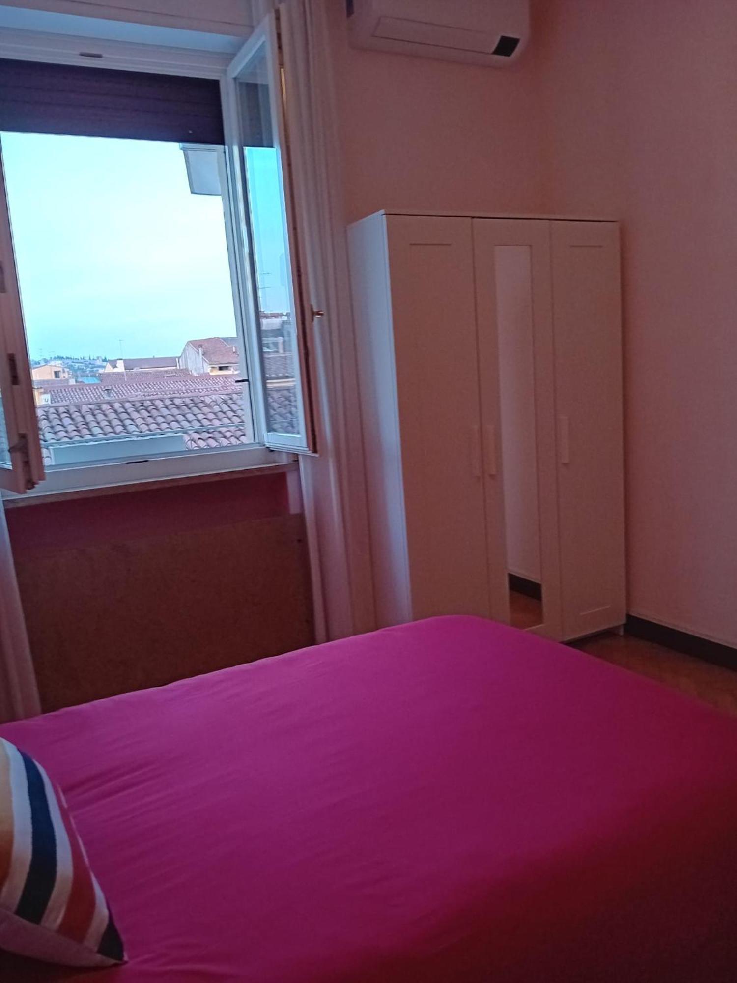 B&B Califano- 2 Leoni Verona Eksteriør bilde