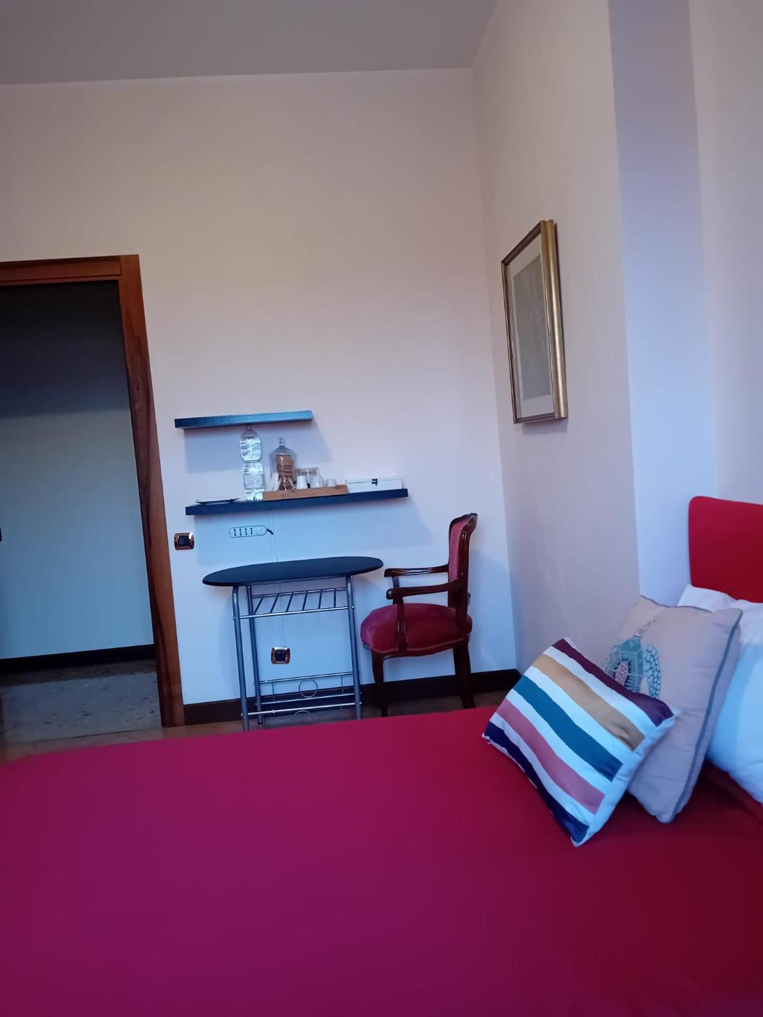 B&B Califano- 2 Leoni Verona Eksteriør bilde